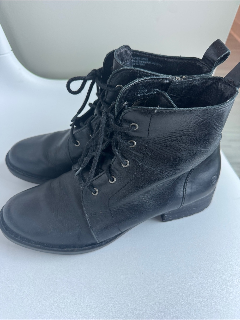 Born Black Leather Lace-Up Ankle Boots for Women Size 8